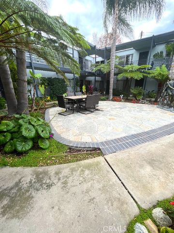 931 W 19th Street 5, Costa Mesa, CA 92627