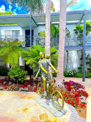 931 W 19th Street 5, Costa Mesa, CA 92627