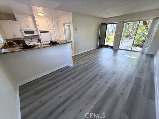 931 W 19th Street 5, Costa Mesa, CA 92627