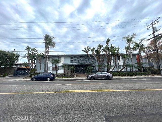 931 W 19th Street 5, Costa Mesa, CA 92627