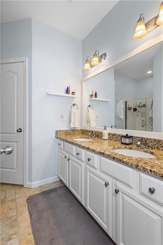 208 Monticello CT, Smithfield, VA 23430