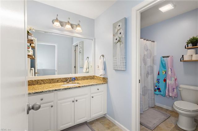208 Monticello CT, Smithfield, VA 23430