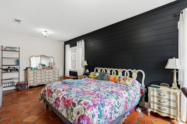 8928 Oso Corridor Place NW, Albuquerque, NM 87114