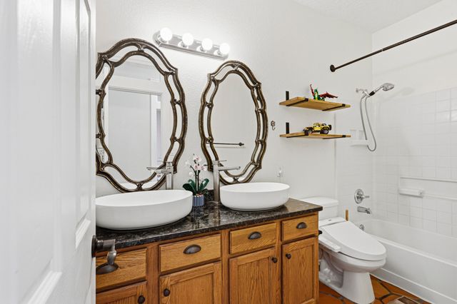 8928 Oso Corridor Place NW, Albuquerque, NM 87114