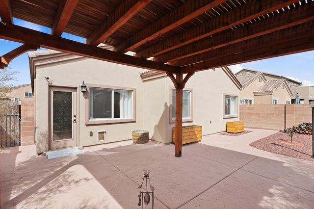 8928 Oso Corridor Place NW, Albuquerque, NM 87114