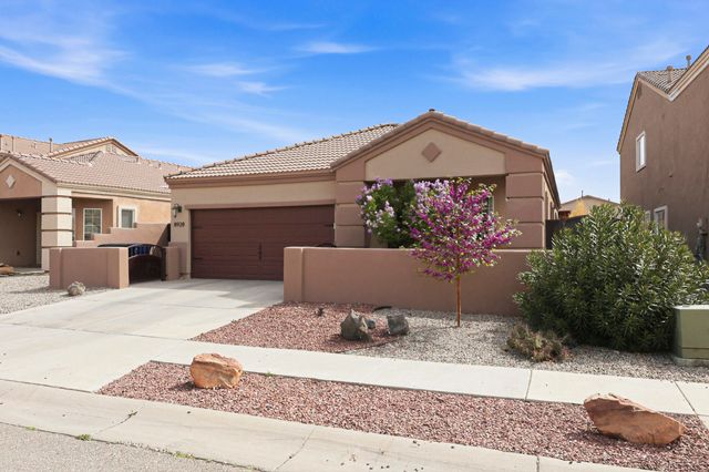 8928 Oso Corridor Place NW, Albuquerque, NM 87114