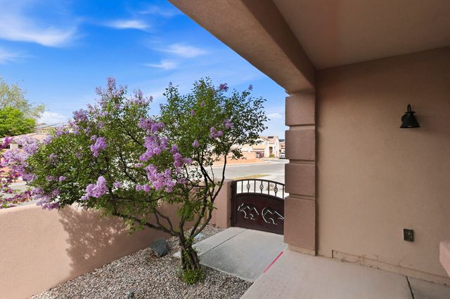 8928 Oso Corridor Place NW, Albuquerque, NM 87114