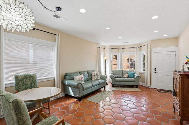 8928 Oso Corridor Place NW, Albuquerque, NM 87114