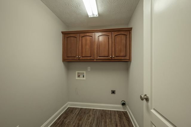 144 Lee Road 2140, Phenix City, AL 36870