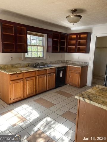 470 Yearling Drive, Loganville, GA 30052