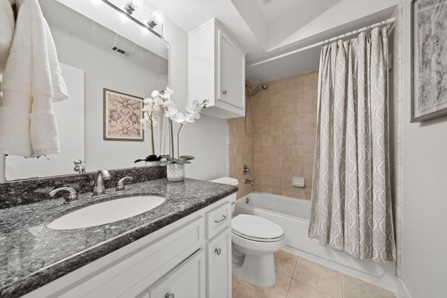 5817 Darling Street D, Houston, TX 77007