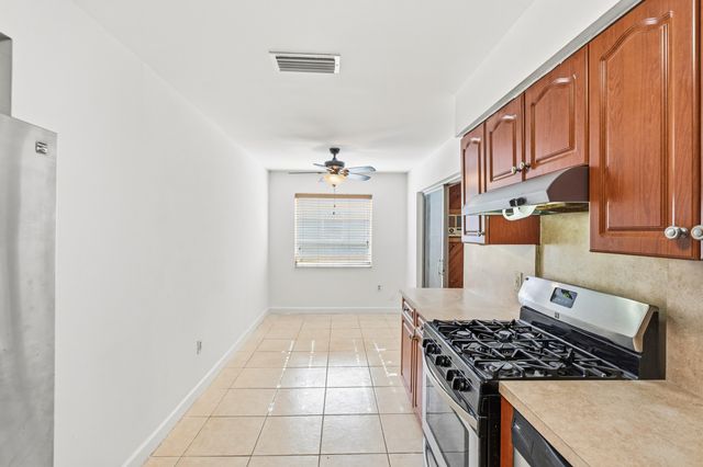 10690 NW 27TH Court, Sunrise, FL 33322