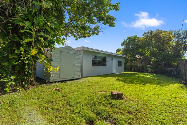 10690 NW 27TH Court, Sunrise, FL 33322