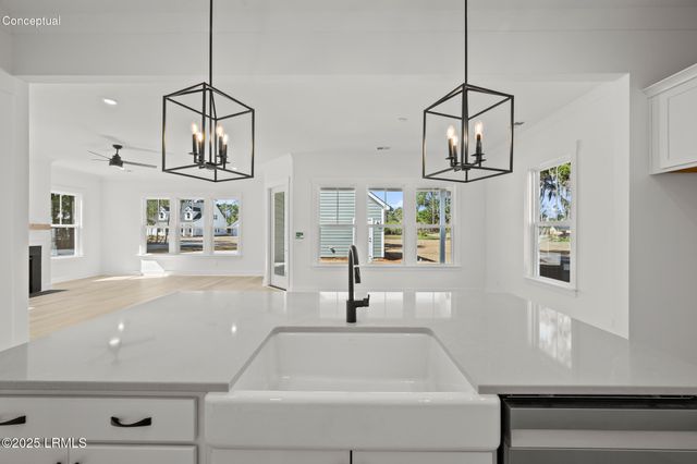 71 Downing Drive, Beaufort, SC 29907