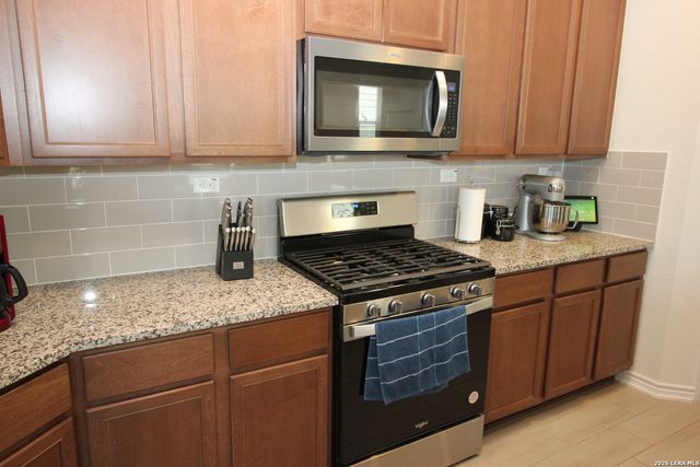 5010 Dalton Bend, Converse, TX 78109