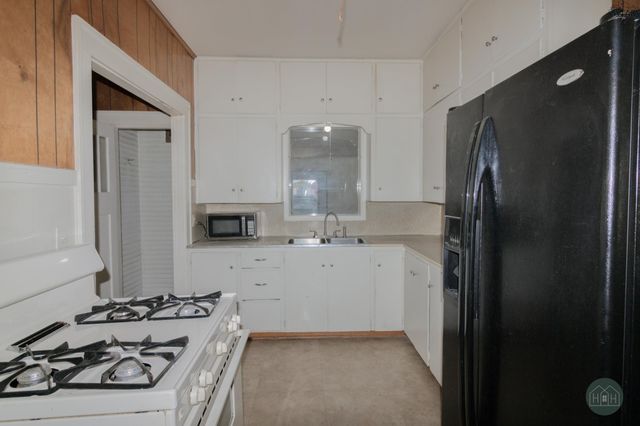 2121 GORDON STREET, Vernon, TX 76384