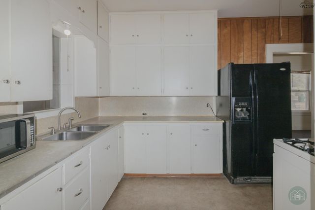 2121 GORDON STREET, Vernon, TX 76384