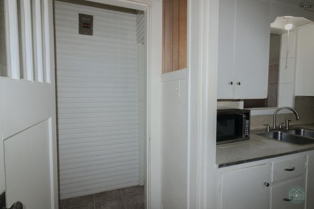 2121 GORDON STREET, Vernon, TX 76384