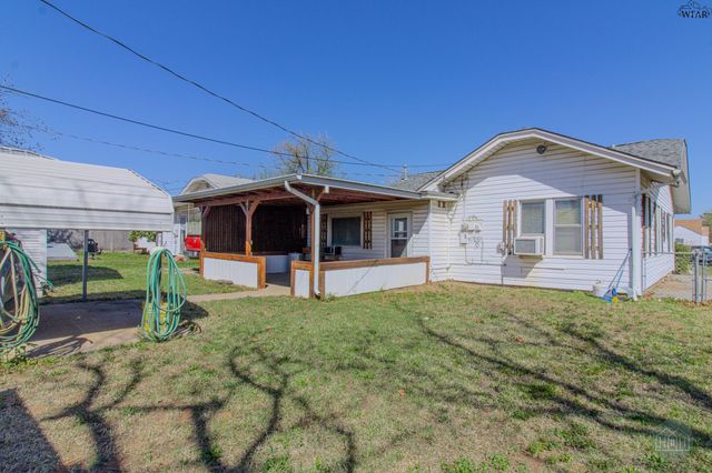 2121 GORDON STREET, Vernon, TX 76384