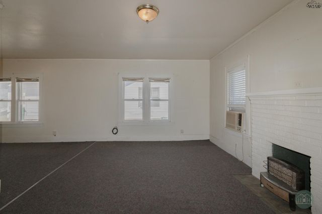 2121 GORDON STREET, Vernon, TX 76384