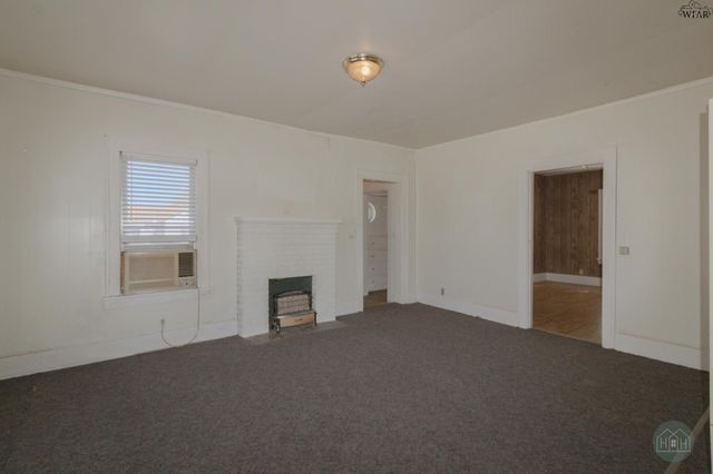 2121 GORDON STREET, Vernon, TX 76384