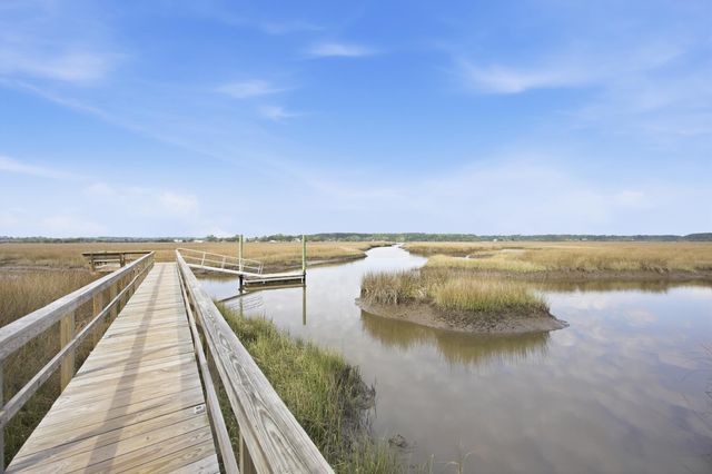 1081 Saltwater Circle, Johns Island, SC 29455