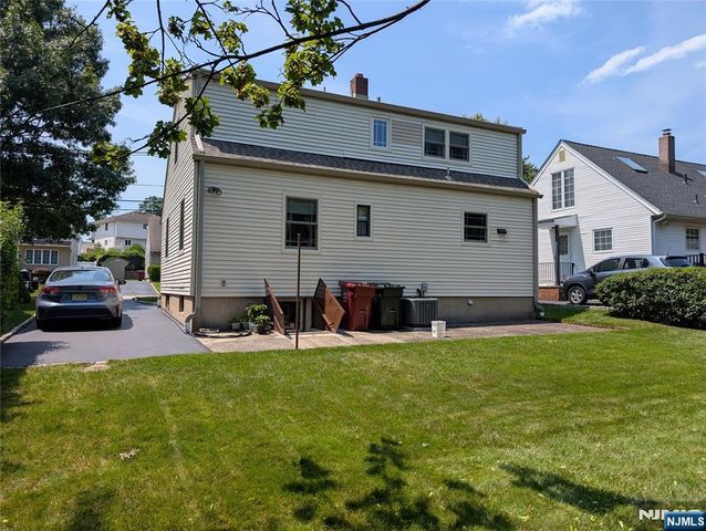 70 Bromley Place, Nutley, NJ 07110