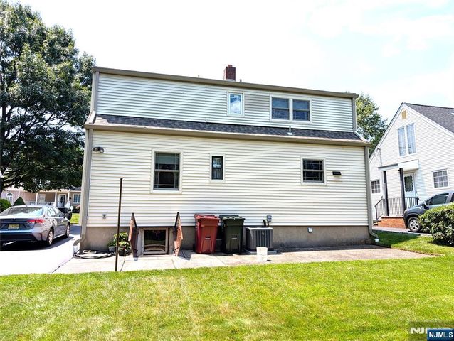 70 Bromley Place, Nutley, NJ 07110