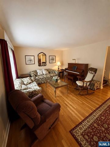 70 Bromley Place, Nutley, NJ 07110