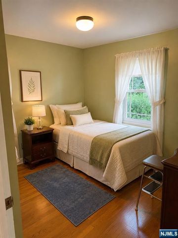 70 Bromley Place, Nutley, NJ 07110