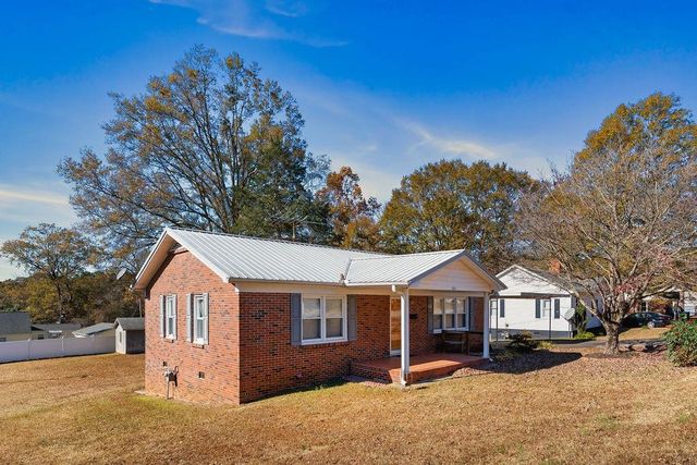 205 Lakeview Heights, Union, SC 29379