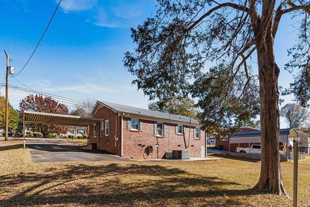 205 Lakeview Heights, Union, SC 29379