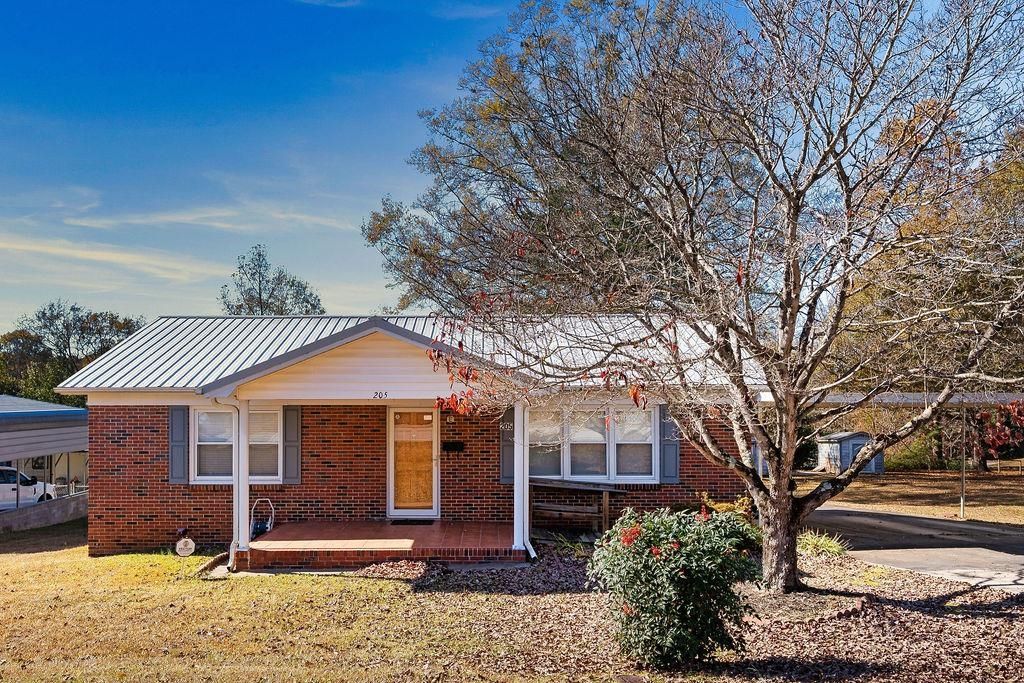 205 Lakeview Heights, Union, SC 29379