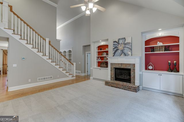 5843 Peacock Lane, Hoschton, GA 30548