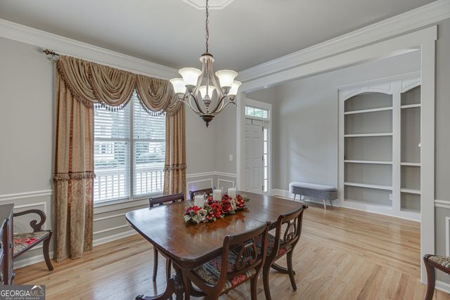 5843 Peacock Lane, Hoschton, GA 30548