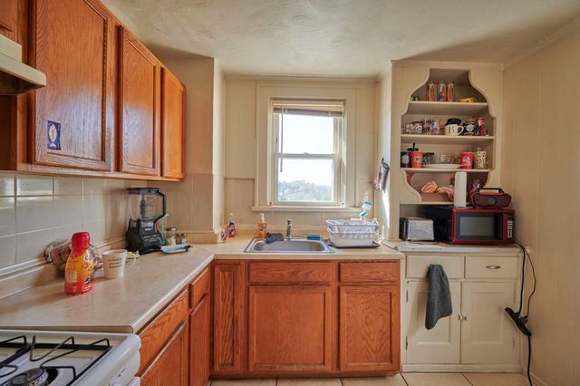 126 Scout AVENUE, Carrick, PA 15210