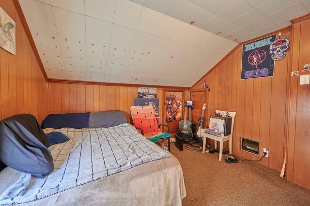 126 Scout AVENUE, Carrick, PA 15210