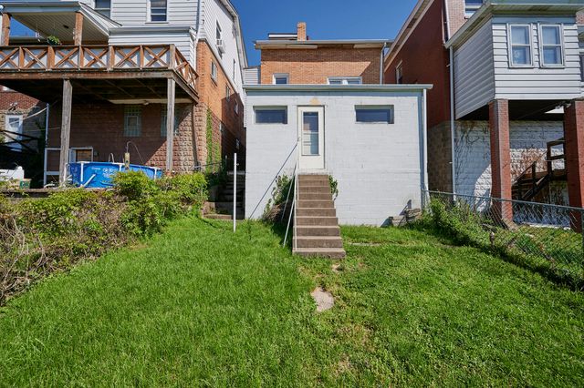 126 Scout AVENUE, Carrick, PA 15210