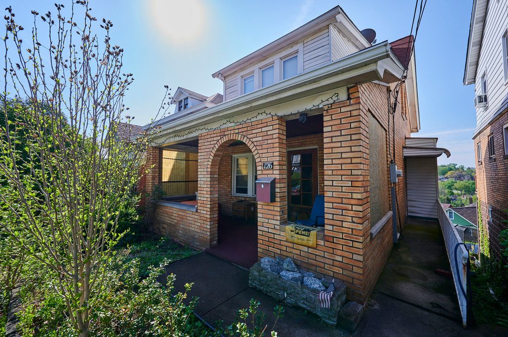 126 Scout AVENUE, Carrick, PA 15210