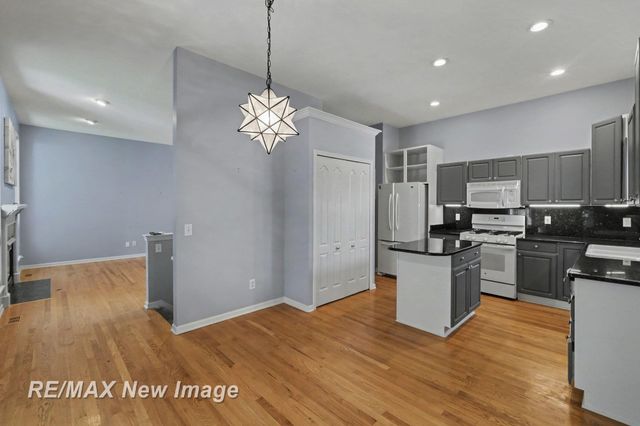 4439 W Edge Way, Burton, MI 48439