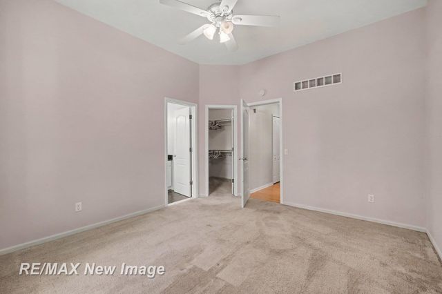 4439 W Edge Way, Burton, MI 48439