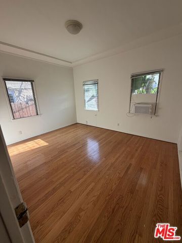 855 S Shenandoah Street 2, Los Angeles, CA 90035