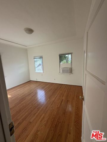 855 S Shenandoah Street 2, Los Angeles, CA 90035