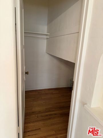 855 S Shenandoah Street 2, Los Angeles, CA 90035