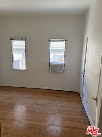 855 S Shenandoah Street 2, Los Angeles, CA 90035