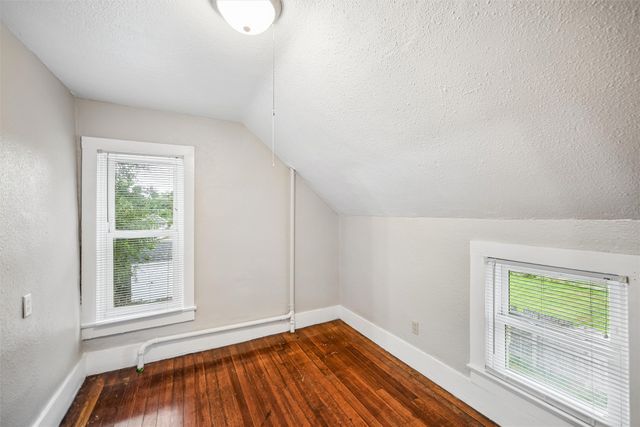 2540 Capitol Avenue, Des Moines, IA 50317