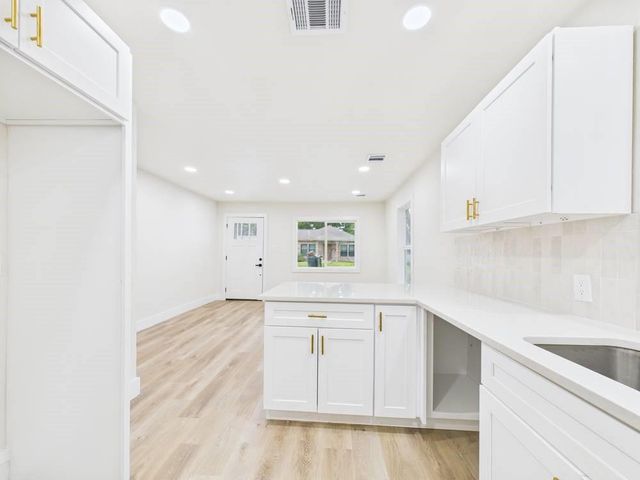 421 De Haven Street, Houston, TX 77029