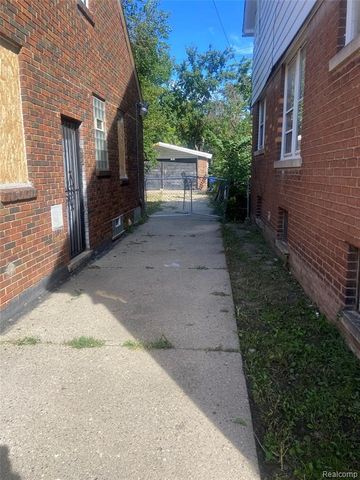 17852 Albion Street, Detroit, MI 48234