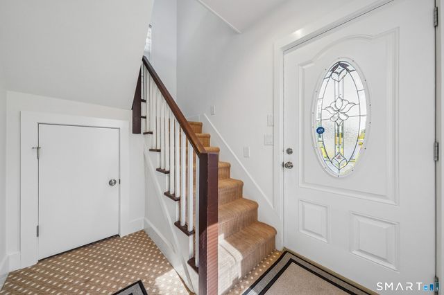 10 Wells Avenue, Stamford, CT 06902
