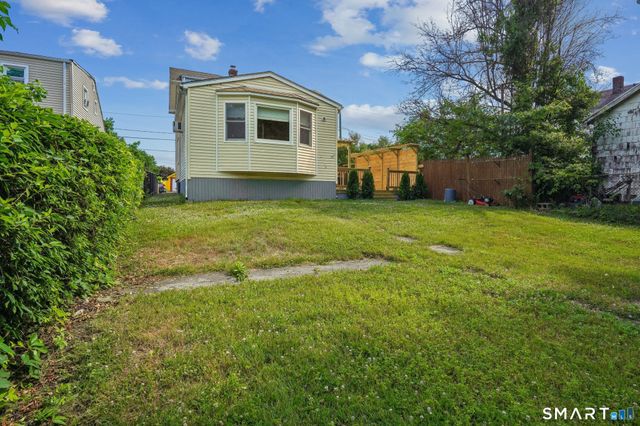 10 Wells Avenue, Stamford, CT 06902